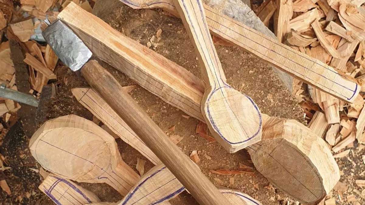 Spoon Carving: Tools, Techniques and Tips for Carving a Spoon 