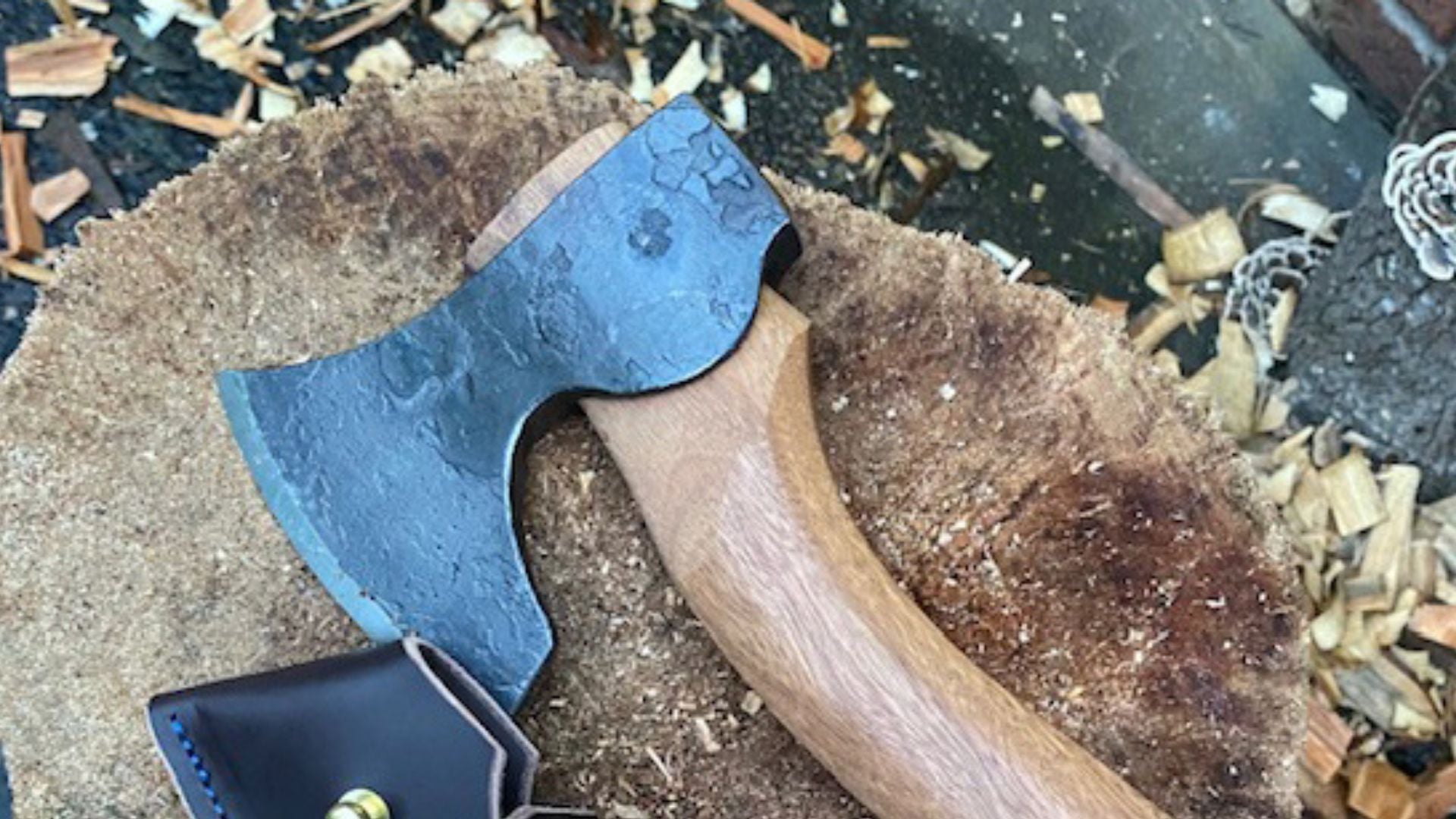 Carving Axe Edge Geometry