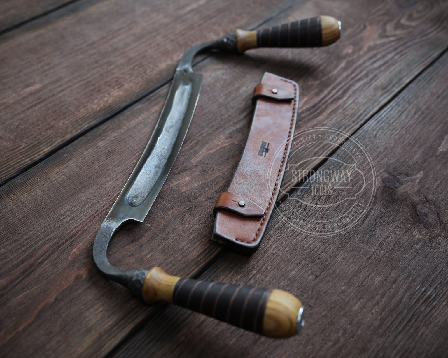 Strongway Drawknife with a Small Radius - Wood Tamer