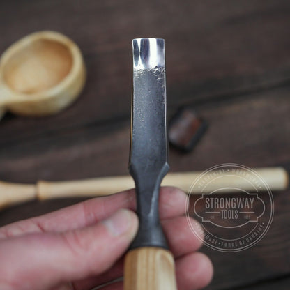 Strongway 15mm Bent Gouge for making kuksa, spoons, bowls